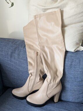 Over the Knee Sexy Chunky Heeled Boots Beige Tan Faux Leather Size 9 NEW Party